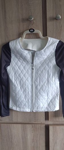 Top/jacket blouse size Xs never worn