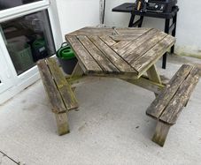 picnic bench