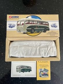 NEW Corgi 1:50 Scale Vintage Diecast Model Bus BOXED