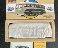 NEW Corgi 1:50 Scale Vintage Diecast Model Bus BOXED