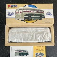 NEW Corgi 1:50 Scale Vintage Diecast Model Bus BOXED
