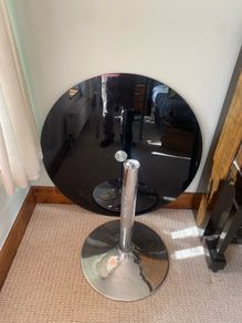 Round Table black glass.