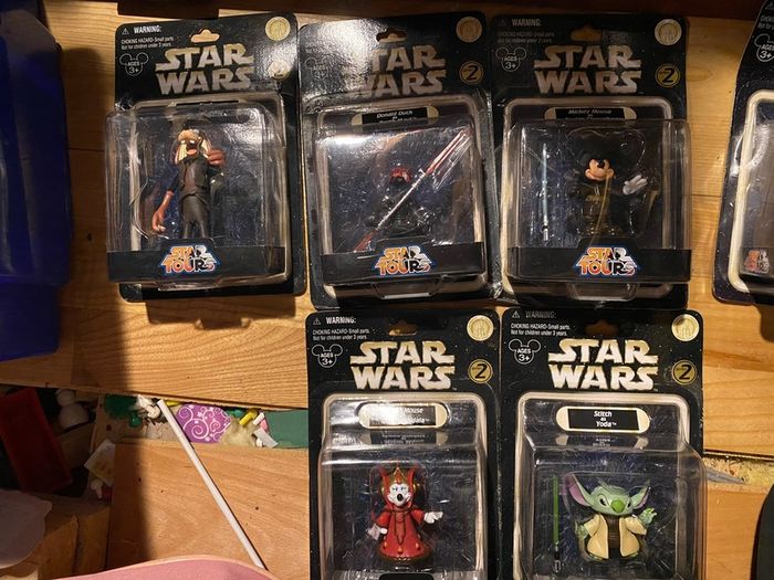 Disney Exclusive Star Wars Series 2 figures