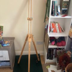 Collapsible easel