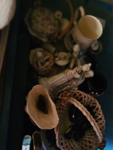Whole Lot of Ornaments and Decorative Items