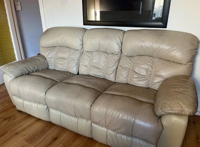 Free Couches - reclining