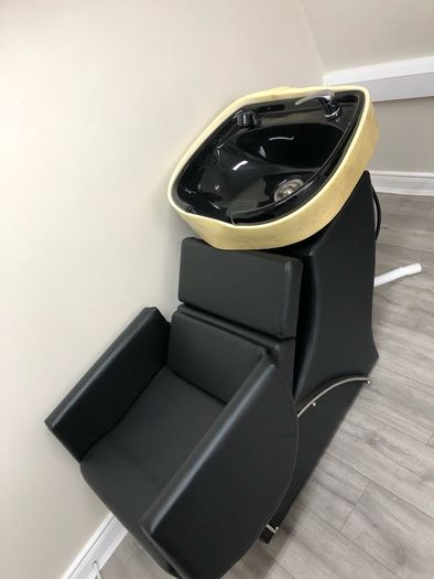 Barber/Beauty Salon to rent in Blanchardstown or chair