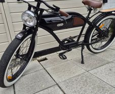 Massive retro style ebike