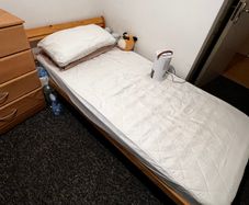 2 Single Beds with Mattress for Sale
