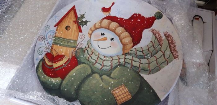 Beautiful Christmas Ceramic Cake Plate & Cake Slice