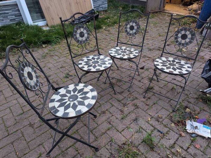metal chairs x 4