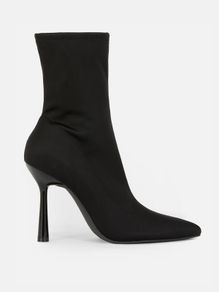 BRAND NEW Ladies Socks Boots: Size 5