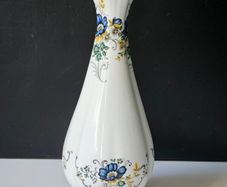 Royal Tara "Cornflower" Bud Vase