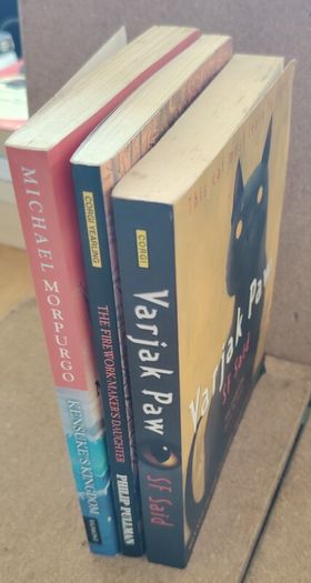 Children's School Reading / Modern Classics Book Bundle (Morpurgo, Pullman)