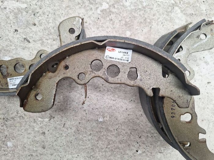 vitara brakes shoes