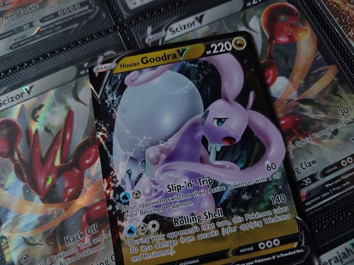 Hisuian Goodra V ! Ultra Rare ! from Lost Origin Set ! 2022 ! Pokemon Card !