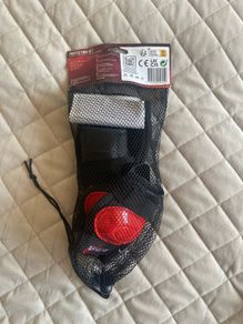 Protection set for cycling and skating