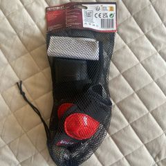 Protection set for cycling and skating
