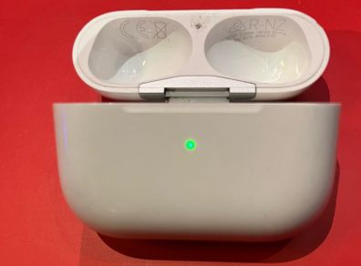 Apple Airpods Pro MagSafe Charging Case