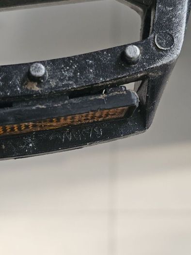 Wellgo Flat Platform Bike Pedals, Pair