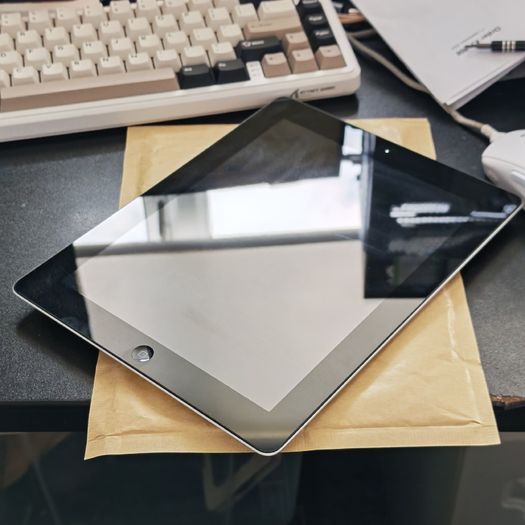 Apple iPad 3rd Gen 16GB Silver