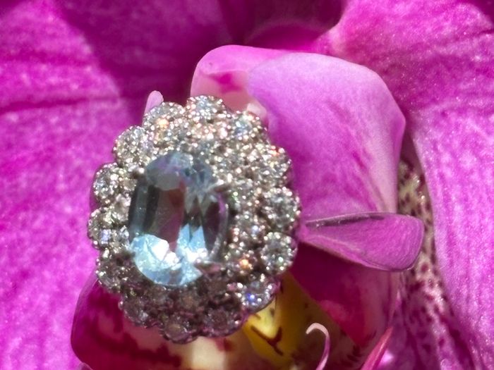 Vintage Aquamarine and Diamond 18ct Gold Cluster Ring
