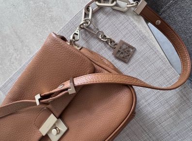 crossbody
