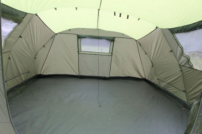 Tent - 5 man Urban Escape with accessories