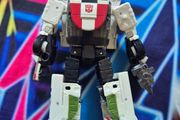 Transformers Earthrise WHEELJACK Complete Used Deluxe Siege War For Cybertron