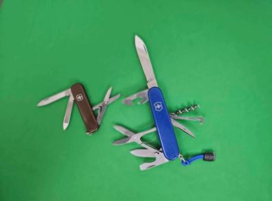 Vintage Wenger and Victorinox Swiss Army knife lot
