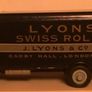 Dinky Toys Guy Van Image 8