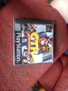 Crash Team Racing PS1 disk and booklet