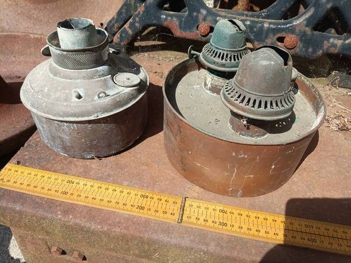 pair or copper burners