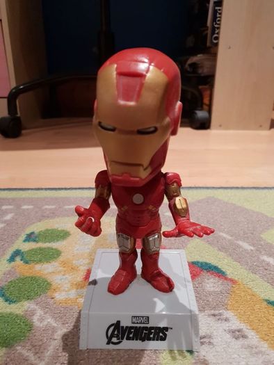 iron man bobble head merch