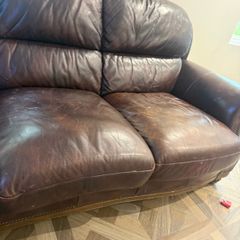 3 seater chesterfield sofa