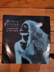 Gloria Estefan Coming Out Of The Dark 7 inch Vinyl 1991 Epic 656574 7