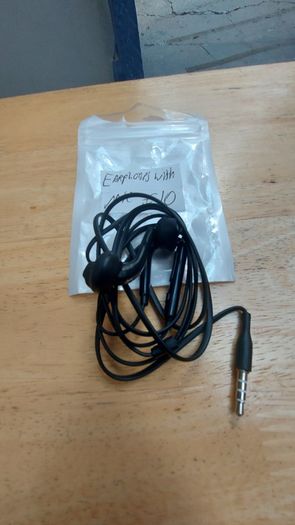 Samsung EO-EG920 In-Ear Earphone with Mic