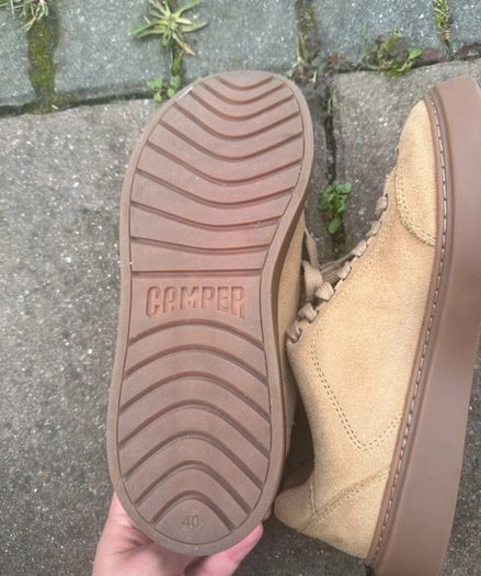 sneaker