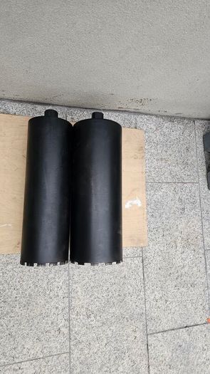 Diamond core drill bit