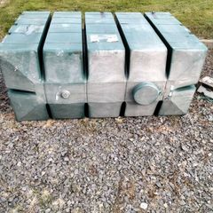 Oil tank