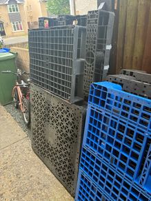 Plastic pallets