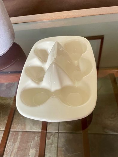Mason Cash Innovative Kitchen Ceramic Counter Egg Holder