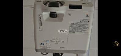 EPSON short throw projector