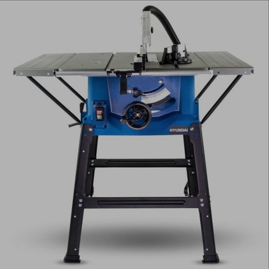 Table saw Hyundai used handfull times