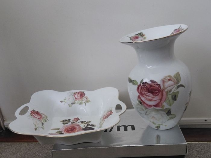 vase and bowl