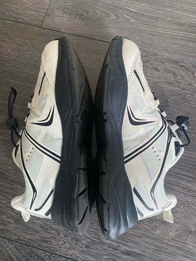 Zara Boys runners Size 28