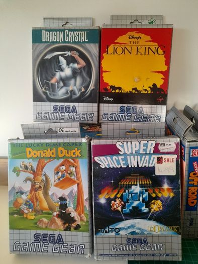 SEGA Game Gear Collection  Large Collectors Lot