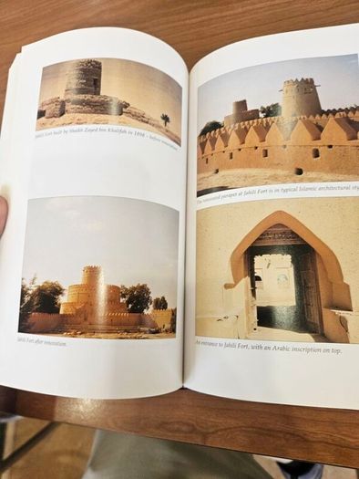 Qasr Al Hosn. The History Of The Rulers Of Abu Dhabi 1793-1966. By Dr Jayanti Maitra Afra Al-hajji. First Edition Hardback With Dustjacket In Good Condition.  See Photos For Same.