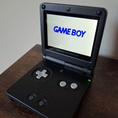 Gameboy Advance SP (refurbished) & game
