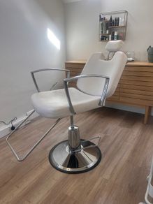 Brow chair